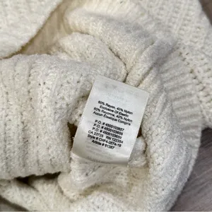 Wilfred Cream Crewneck Knit Sweater thumbnail 7