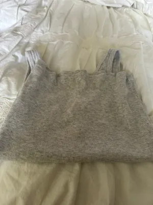 Brandy Melville Tank grey thumbnail 2