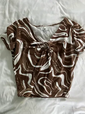 Hollister brown swirl shirt thumbnail 1