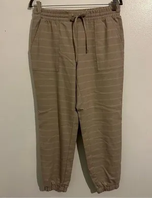 Nine West Tan, Beige, white Plaid Casual women’s Joggers Size Medium thumbnail 1