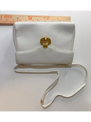 Chic de Paris Structured Textured Gold Toned Hardware Vintage Shoulder Bag thumbnail 6