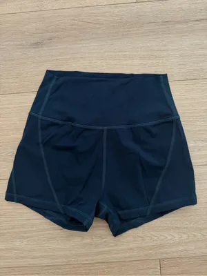 Born Primitive High-Waist Navy Performance Women’s Shorts thumbnail 3