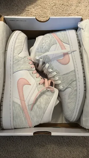Jordan 1 Mid SE Light Iron Ore thumbnail 1