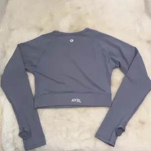 AYBL Athletic Minimalist Workout Seamless Long Sleeve Gray Crop Top Active Small thumbnail 10