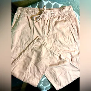 GAP Easy Pant Cargo blush pink, pockets, drawstring elastic waist, great color thumbnail 1