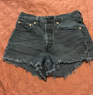 Levi’s 501 Shorts  thumbnail 1