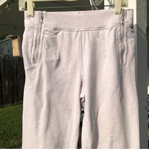 LuluLemon Sweat Pants with zip pockets 6 & Top Sz 4 thumbnail 3