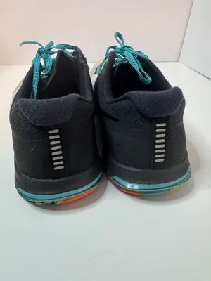 Metcon 2 Flywire Running Shoes Size 7.5 thumbnail 4