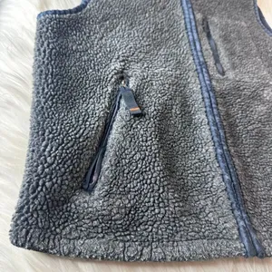 Abercrombie and Fitch Sherpa Vest Size Small thumbnail 7
