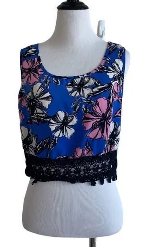 5/$30 🎈 Xhilaration medium floral‎ cropped tank top thumbnail 1
