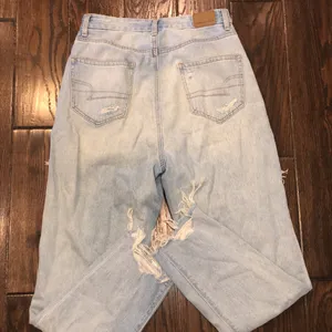 American eagle curvy MOM jean distressed size 4 thumbnail 7