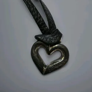 BRIGHTON Black Leather Replacement Heart Loop Strap Purse Bag Charm Fob thumbnail 2
