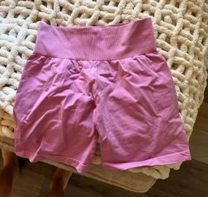 NVGTN Gym shorts thumbnail 1