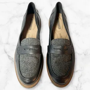 Clarks Women’s Raisie Eletta Loafer Black Leather Tweed 10 Soft Cushion thumbnail 2