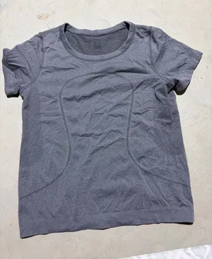 Lululemon Gray Short-Sleeve Active Tee thumbnail 1