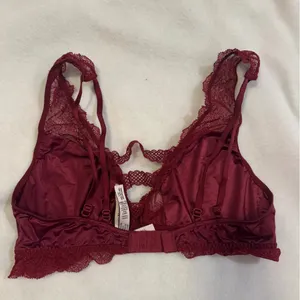 PINK - Victoria's Secret Women’s Bra thumbnail 3