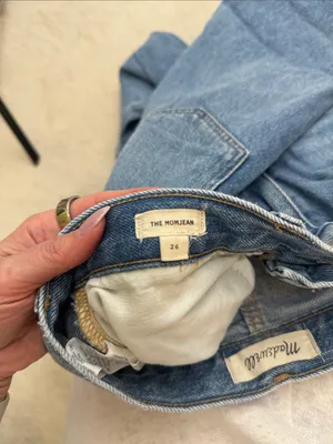 Madewell The Mom Jeans in Foster Wash High Rise Slightly Distressed Size 26 thumbnail 8