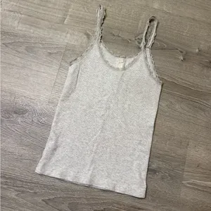 •FABLETICS• GREY LACE TANK thumbnail 3