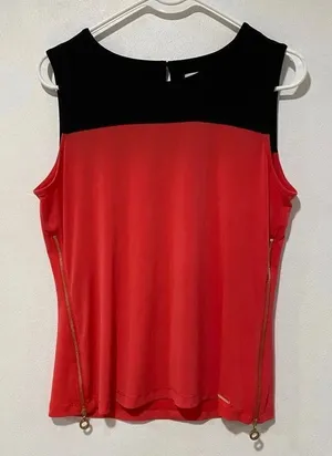 Calvin Klein Sleeveless Red Black Colorblock Top Gold Zipper Size S thumbnail 1