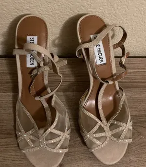 Steve Madden Tan Pluuto Heels Size 7.5 M 4" Heels Sparkly Mesh Inlay T Strap thumbnail 1
