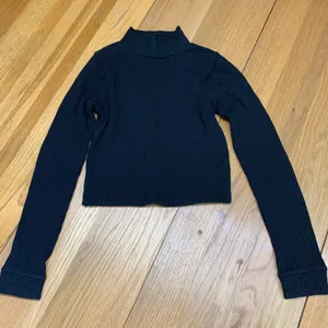 Aerie Waffle Knit Turtleneck Long Sleeve Cropped‎ Top Black Womens Size Medium thumbnail 1