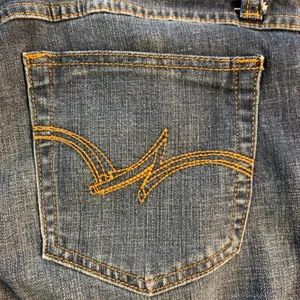 Wrangler Boot Cut Jeans Women's Dark Wash Denim Pants Size‎ 11x32 (32x30.5) thumbnail 12
