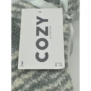 Secret Treasures‎ Slipper Socks & Cozy Hub Fuzzy Socks Bundle 4 Pairs NWT thumbnail 8