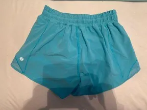 Lululemon Hotty Hot Short 4” thumbnail 5