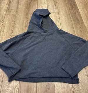 Lululemon cropped hoodie  thumbnail 1