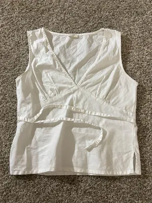 Brandy Melville Top thumbnail 1