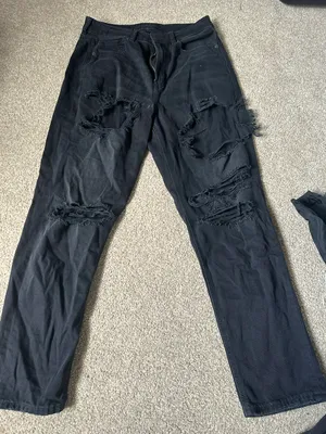 American Eagle Outfitters “Mom” Jeans thumbnail 1