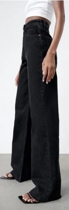 Zara High Rise Waisted Wide Leg‎ Raw Hem Black Denim Jeans Women's Size 14 thumbnail 1