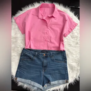 Pink Crop Button thumbnail 6