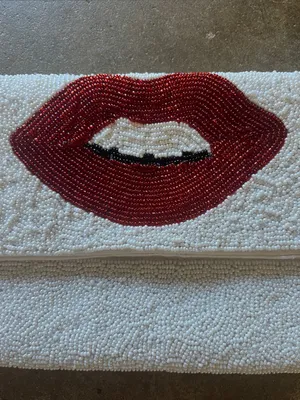 Beaded White Clutch with Red Lip Motif thumbnail 2