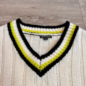 Wild Fable Womens Cream Knit V Neck Sweater Tennis Style Neon Stripe‎ Small S thumbnail 4