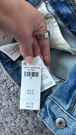 Abercrombie The 90s Relaxed Cut-Off Shorts thumbnail 7