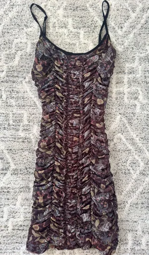 Dress thumbnail 1