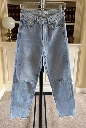 Stradivarius Mom Slim Fit Jeans thumbnail 1