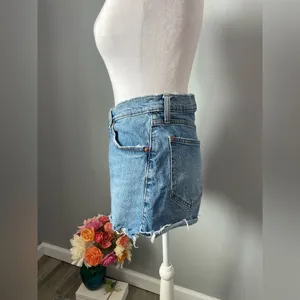Curve Love Abercrombie & Fitch Crossover Waist High Rise Mom Shorts thumbnail 5