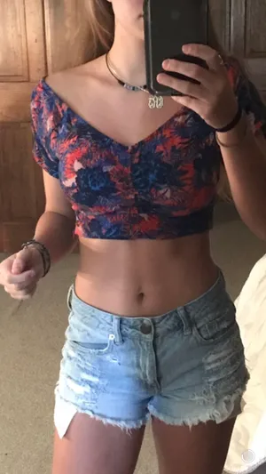 Roxy Top thumbnail 1