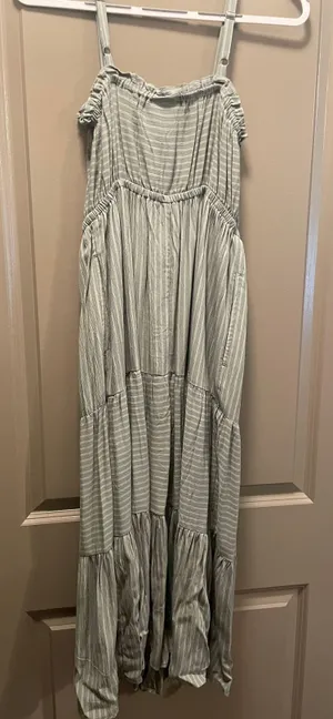 Dress thumbnail 3
