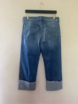 MOTHER Cropped Wide Cuff Jeans – Medium Blue thumbnail 3