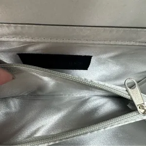Jessica McClintock Silver Mesh Evening Bag Chain Strap Clutch thumbnail 5