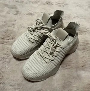 Cushionare Beige Sneakers thumbnail 1
