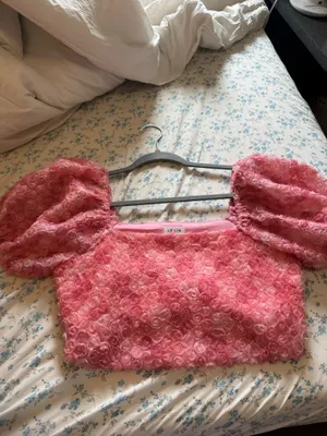 Boutique Floral Top Crop thumbnail 3