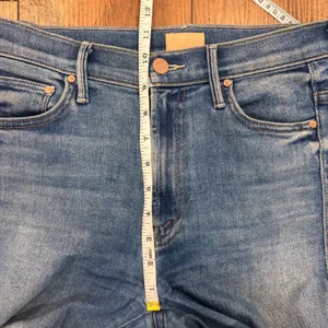 MOTHER Size 26 The Insider Crop Step Fray Jeans Hey Sun Wash Raw Hem High Rise thumbnail 12
