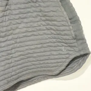 Everlane‎ Grey The Organic Cotton Quilted Short in Slate Size Small Pull On thumbnail 3