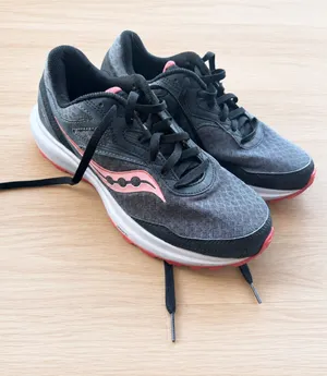Saucony Women’s Gray and Pink Mesh Running Sneakers thumbnail 1
