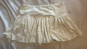 Gold hinge skirt   thumbnail 1