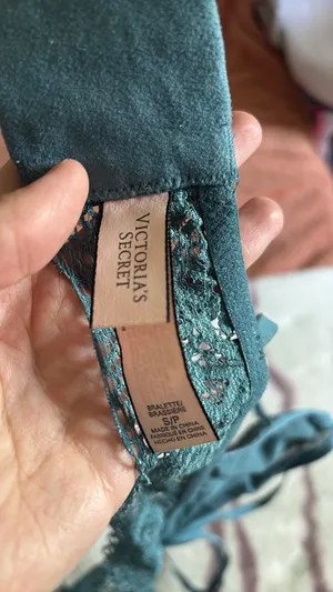 Victoria’s Secret bralette thumbnail 5